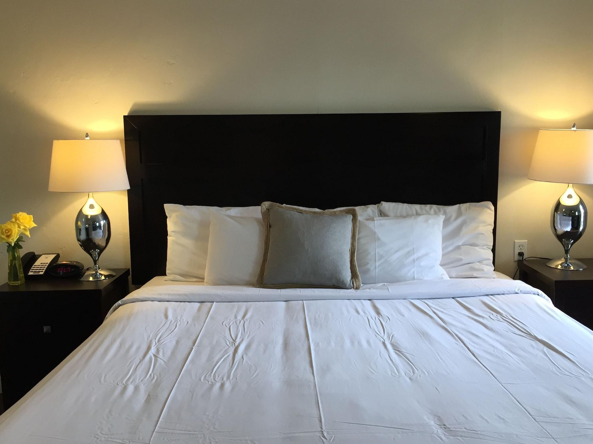 Beach Bungalow Inn And Suites Морро-Бей Екстер'єр фото