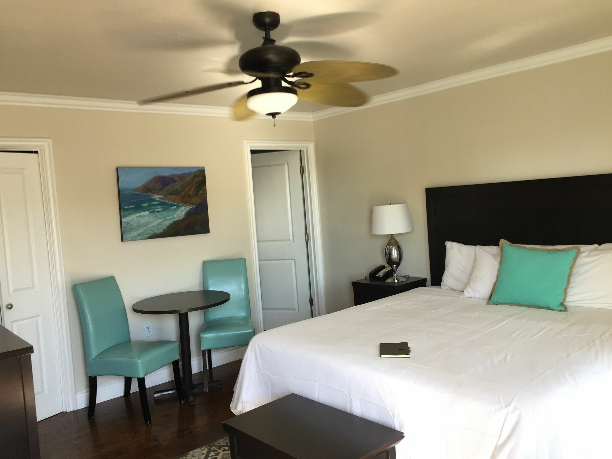 Beach Bungalow Inn And Suites Морро-Бей Екстер'єр фото